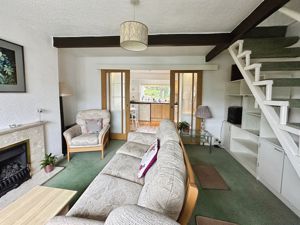 Lounge- click for photo gallery